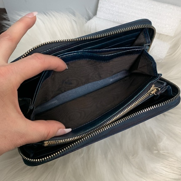 Authentic Gucci large leather zippy wallet custom dyed blue - Picture 15 of 17